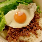 ソースそぼろ丼